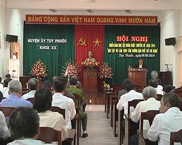 Hội nghị triển khai chuyên đề “Học tập và làm theo tấm gương đạo đức Hồ Chí Minh” năm 2014