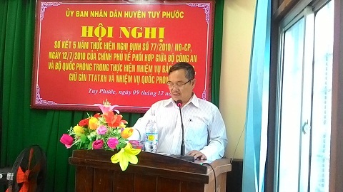 Đ/c Nguyễn Đình Thuận - Phó Bí thư Huyện uỷ, Phó Chủ tịch UBND  huyện phát biểu tại Hội nghị