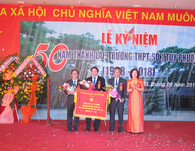 Lễ kỷ niệm 50 năm ngày thành lập Trường THPT số 1 Tuy Phước