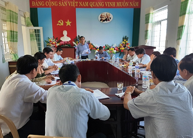 Quang cảnh buổi làm việc