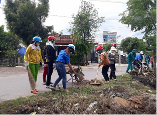 Công tác dọn vệ sinh Hưởng ứng ngày Môi trường Thế giới 