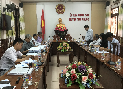 Ông Phan Đình Hòa- Phó Giám đốc Sở Lao động - TB&XH thông báo kết quả kiểm tra các hộ gia đình có nhà ở bị thiệt hại do bão số 5 gây ra