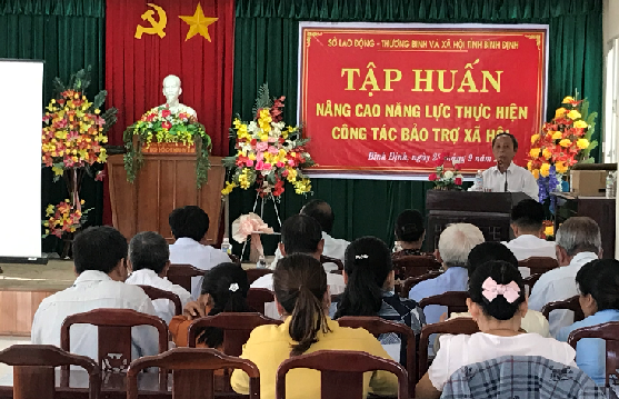 Ông Nguyễn Văn Hùng- Phó Giám đốc Sở Lao động - TB&XH phát biểu chỉ đạo Hội nghị tập huấn