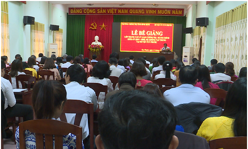 Quang cảnh Lễ bế giảng