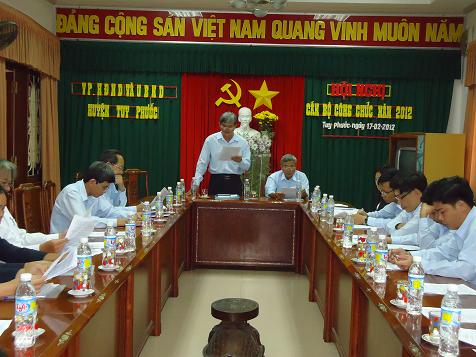 Hội nghị cán bộ, công chức, viên chức Văn phòng HĐND và UBND huyện Tuy Phước năm 2012