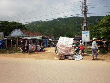 Một góc chợ Kỳ Sơn