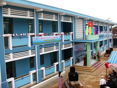 Trường Tiểu học số 2 Phước Hoà, huyện Tuy Phước (Bình Định) được xây dựng bằng nguồn vốn do Quỹ hổ trợ phòng chống thiên tai Miền Trung tài trợ