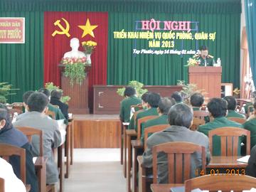 Hội nghị triển khai nhiệm vụ quốc phòng, quân sự năm 2013