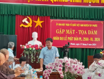Đồng chí Trần  Duy Vũ - Ủy viên Ban Thường vụ Huyện ủy, Trưởng Ban Dân vận, Chủ tịch Ủy ban MTTQ Việt Nam huyện phát biểu tại buổi tọa đàm