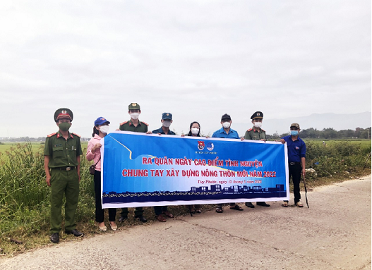 Ra quân “Ngày cao điểm tình nguyện chung tay xây dựng nông thôn mới năm 2022” tại xã Phước Thắng