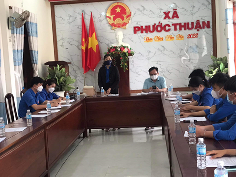 Đồng chí Huỳnh Thị Thanh Nguyệt – Phó Bí thư Tỉnh đoàn phát biểu tại buổi làm việc
