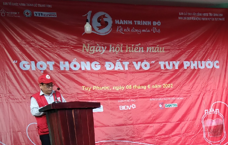 Ông Hà Văn Cát – Phó Ban Thường trực BCĐVĐHMTN tỉnh, Chủ tịch Hội CTĐ tỉnh Bình Định phát biểu khai mạc Chương trình